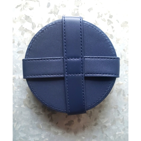 2023 J.Crew Complimentary Holiday customer gift - Picture 4 of 10